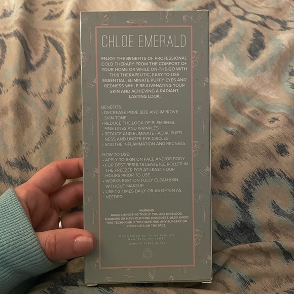 🧊 Chloe Emerald Professional Ice Roller 🧊 - Picture 2 of 4